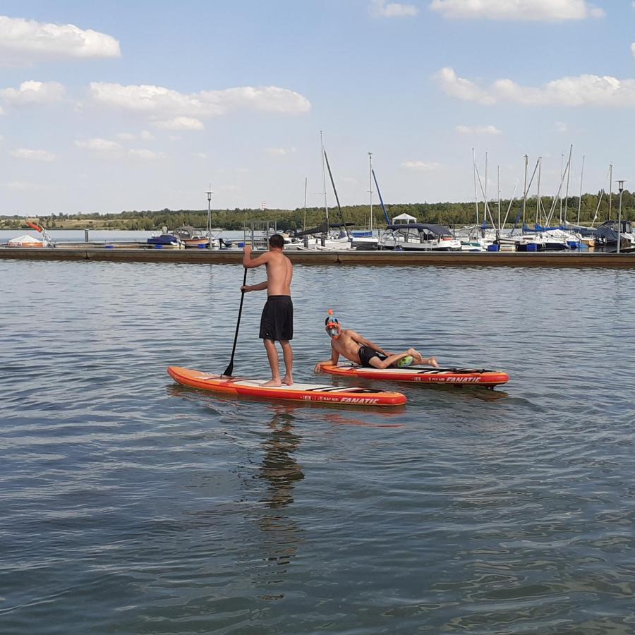 Lagrette Ferienwohnung Am Hainer See Neukieritzsch Exterior photo